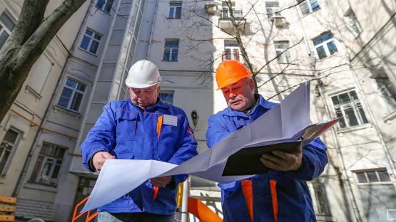 Прокуратура Ростовской области потребовала личного внимания Василия Голубева к проблемам капремонта домов 
