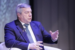 Губернатор Голубев заработал почти вдвое меньше градоначальника Логвиненко