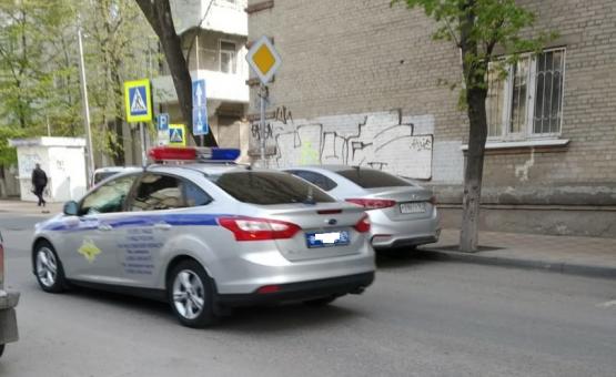 Донесла сумки и ограбила: полиция ищет жительницу Батайска, напавшую на пенсионерку 