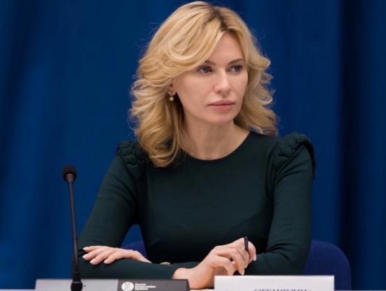 Депутат Госдумы Стенякина попросила подарить ей внедорожник, который она передаст бойцам СВО