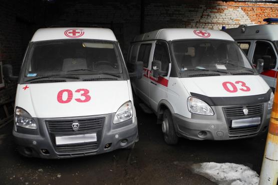Донской минздрав передал в зону СВО 11 автомобилей скорой помощи