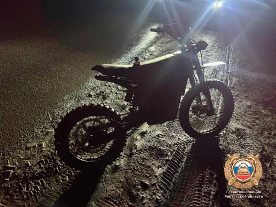 В Мясниковском районе иномарка сбила подростка на питбайке