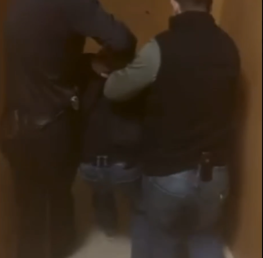 В Ростове серийный грабитель напал на несовершеннолетнюю школьницу.