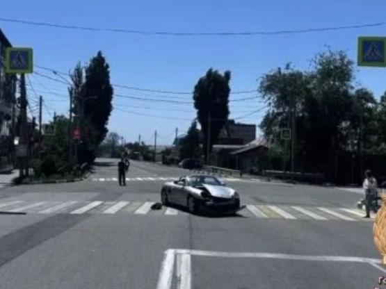 В Аксае при столкновении двух автомобилей погибла пенсионерка