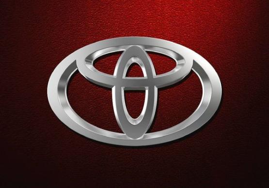 Какой внедорожник Toyota выбрать?