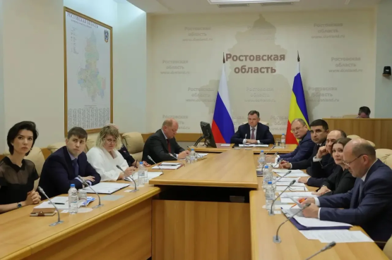  Слюсарь пригрозил ростовским перевозчикам выездными совещаниями в автобусах без кондиционеров 