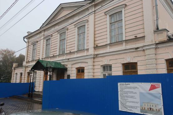 В Таганроге реставрируют здание театра имени Чехова
