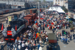  Донская столица встретила ретропоезд «Победа» 