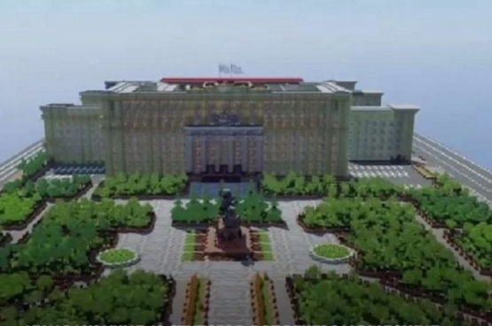 Школьник построил в игре Minecraft здание правительства Ростовской области
