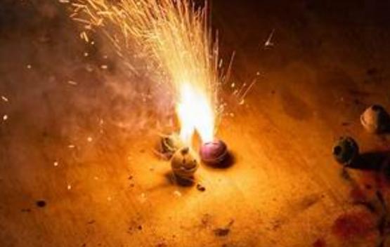 В Ростове влетевшая в форточку петарда ранила ребенка