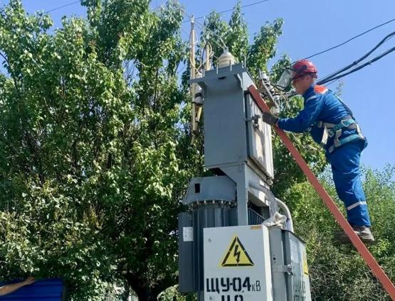 Серьёзные проблемы со светом начались в Батайске из-за жары