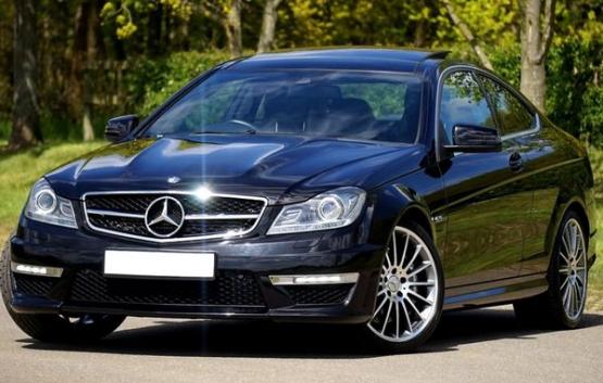 Ремонт автомобилей Mercedes: преимущества сервиса