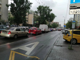 Центр глухо стоит: пробки в Ростове достигли 9 баллов