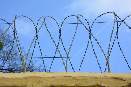 Бывший сотрудник ГУФСИН отправлен в колонию строгого режима за взятку в Ростовской области