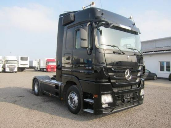 Новый учебный грузовик Mercedes-Benz Actros 1848 L