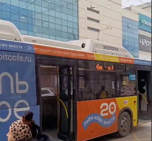 Автобус №40 загорелся на ходу в Ростове 