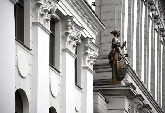 Подозреваемый во взятках судья из Ростова не смог оспорить решение об уголовном деле в Верховном суде