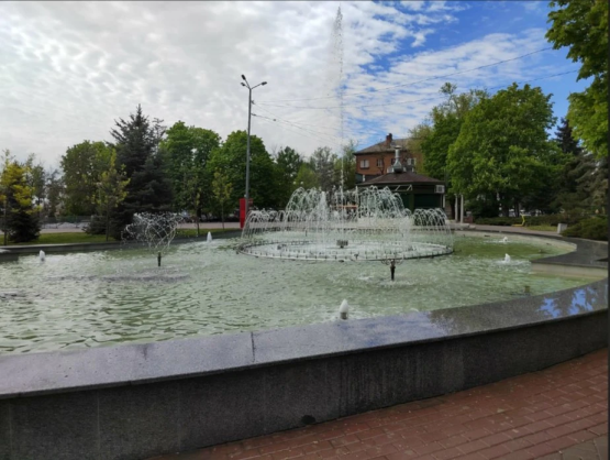В Ростове ищут хулиганов, которые регулярно громят фонтан на Рабочей площади 