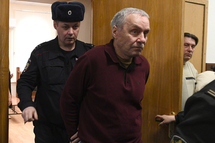 Отца скандального полковника-миллиардера Захарченко отправили в тюрьму