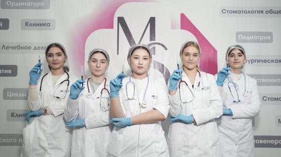 Практика с первого курса, или как в «МедСкиллс» учат будущих медсестер