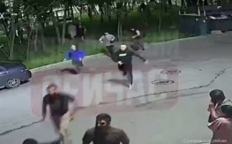 Массовую погоню и драку устроили молодые люди в Суворовском в Ростове 