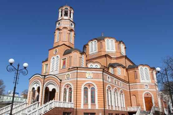 Возрожденный век спустя: выдающиеся греческие иконописцы завершают роспись православного храма в Ростове 