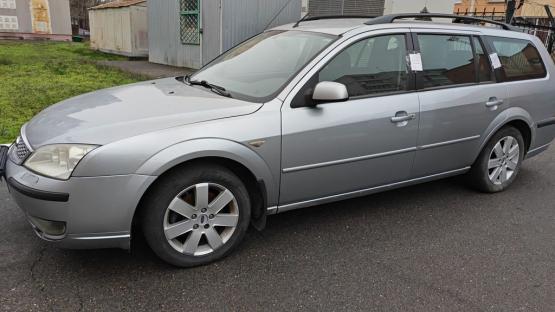 Ростовские таможенники передали конфискованный Ford Mondeo на нужды СВО