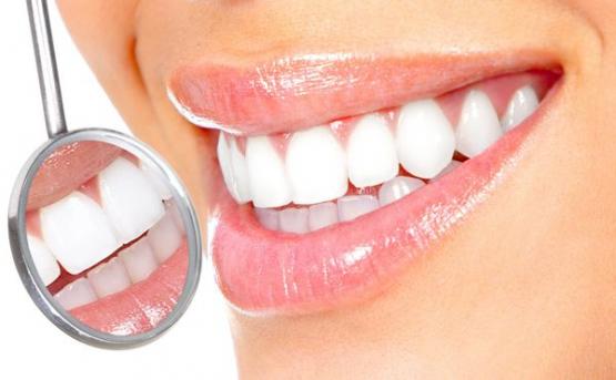 Отбеливание зубов и связанные с ним риски