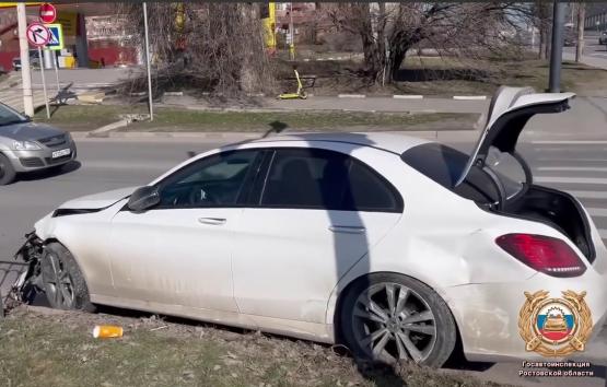 Ребёнок и взрослый пострадали в тройном ДТП в Ростове 