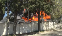 Сводный отряд донского МЧС отправился в Туапсе к месту тушения НПЗ