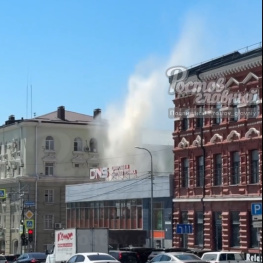 Шестиэтажный коммунальный фонтан забил из-под земли в центре Ростова 
