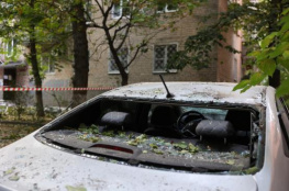 В Таганроге упавшие деревья повредили более 15 автомобилей
