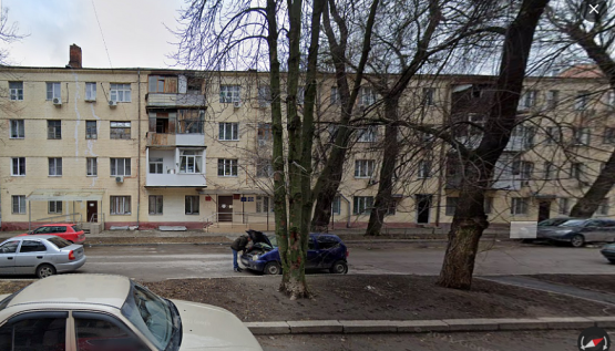 В Ростове продадут частично два столетних дома 