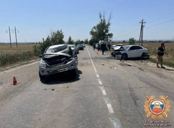 Массовая авария унесла жизнь пассажирки в Ростовской области 