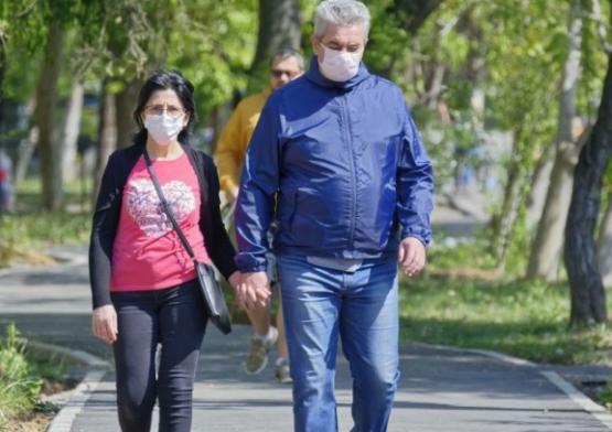 Инфекционист допустил возможность новой волны коронавируса в России