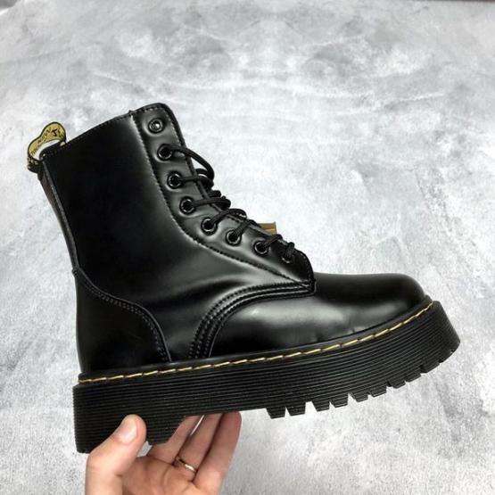 Купить Dr Martens в Москве