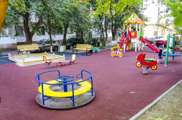 Подрядчики сорвали сроки благоустройства детских площадок Ростова